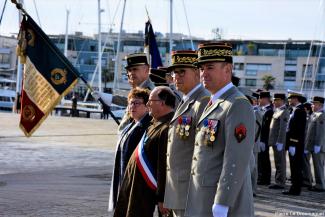Défilé sur le port de La Rochelle